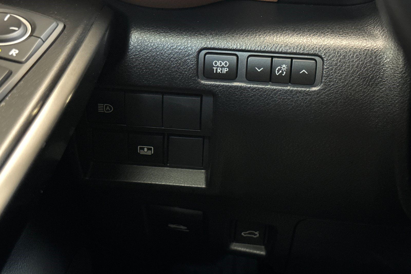 Certified 2022 Lexus IS 300 w/ Premium Package RWD image 36