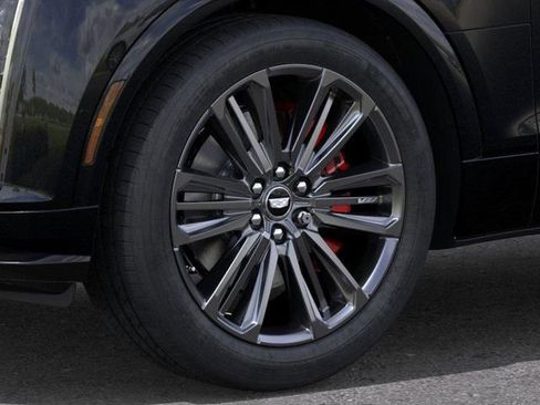 New 2026 Cadillac Lyriq V w/ LPO, Floor Liner Package AWD/4WD image 9
