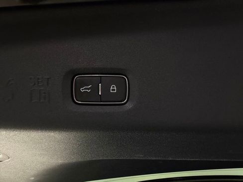 Used 2025 Lincoln Navigator L Reserve image 32