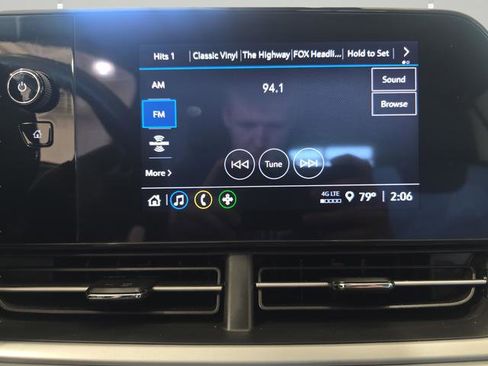 Used 2024 Chevrolet Trax LS image 18