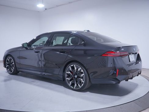 Used 2025 BMW i5 M60 w/ Premium Package image 3