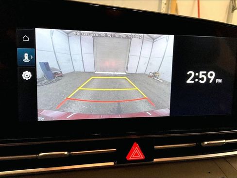 Used 2023 Hyundai Elantra SEL w/ Convenience Package image 20