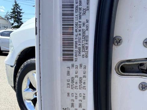 Used 2018 RAM 1500 Big Horn AWD/4WD image 36