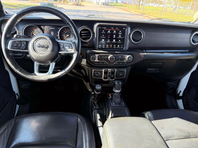 Used 2019 Jeep Wrangler Unlimited Sahara AWD/4WD image 16