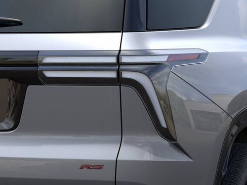 New 2026 Chevrolet Traverse RS w/ LPO, Floor Liner Package FWD image 11