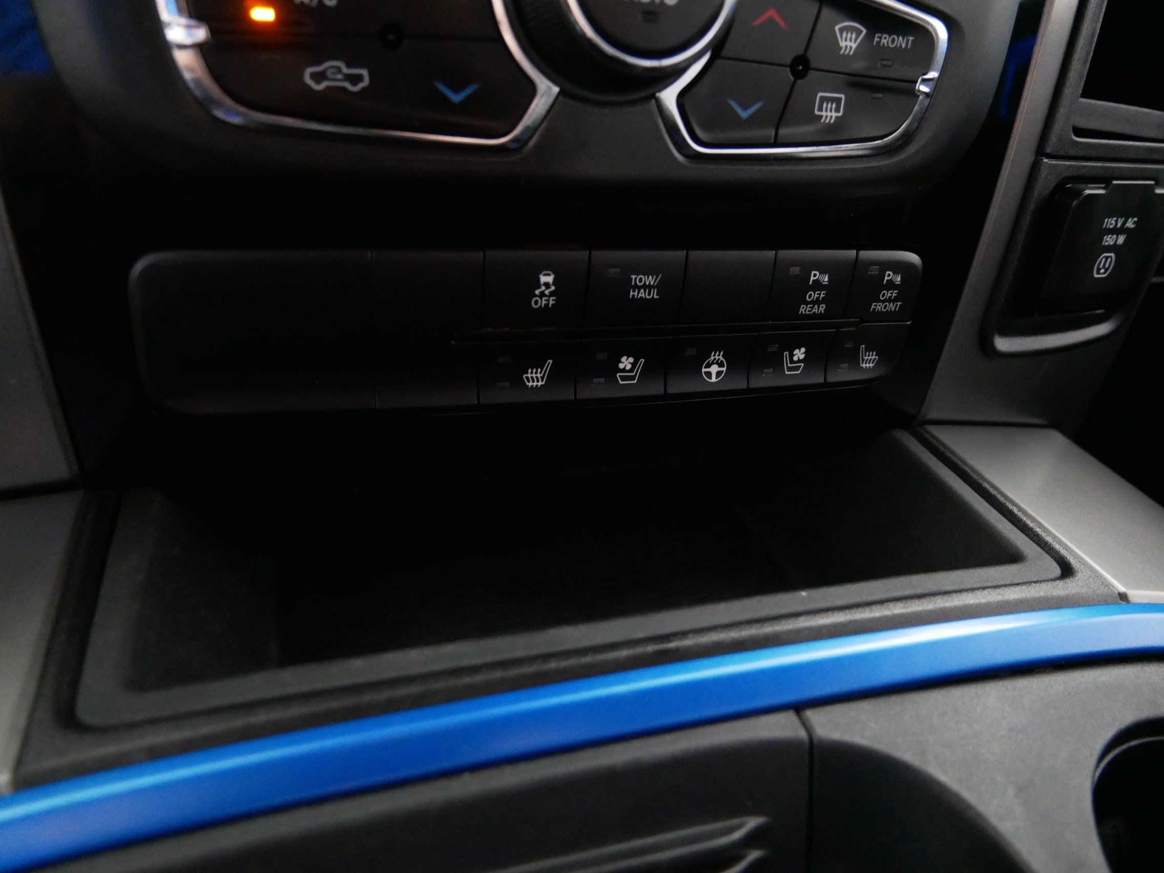 Used 2018 RAM 1500 Sport w/ Hydro Blue Sport Package AWD/4WD image 29