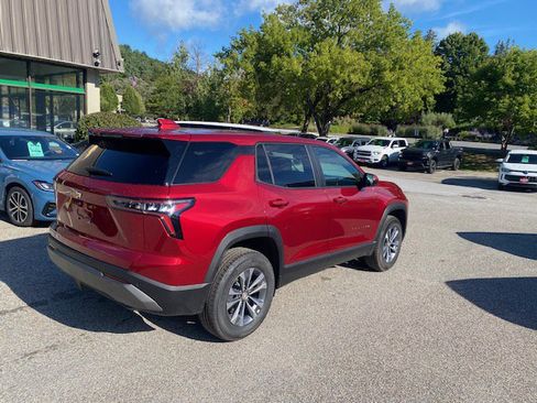 New 2026 Chevrolet Equinox LT w/ Convenience Package II image 4