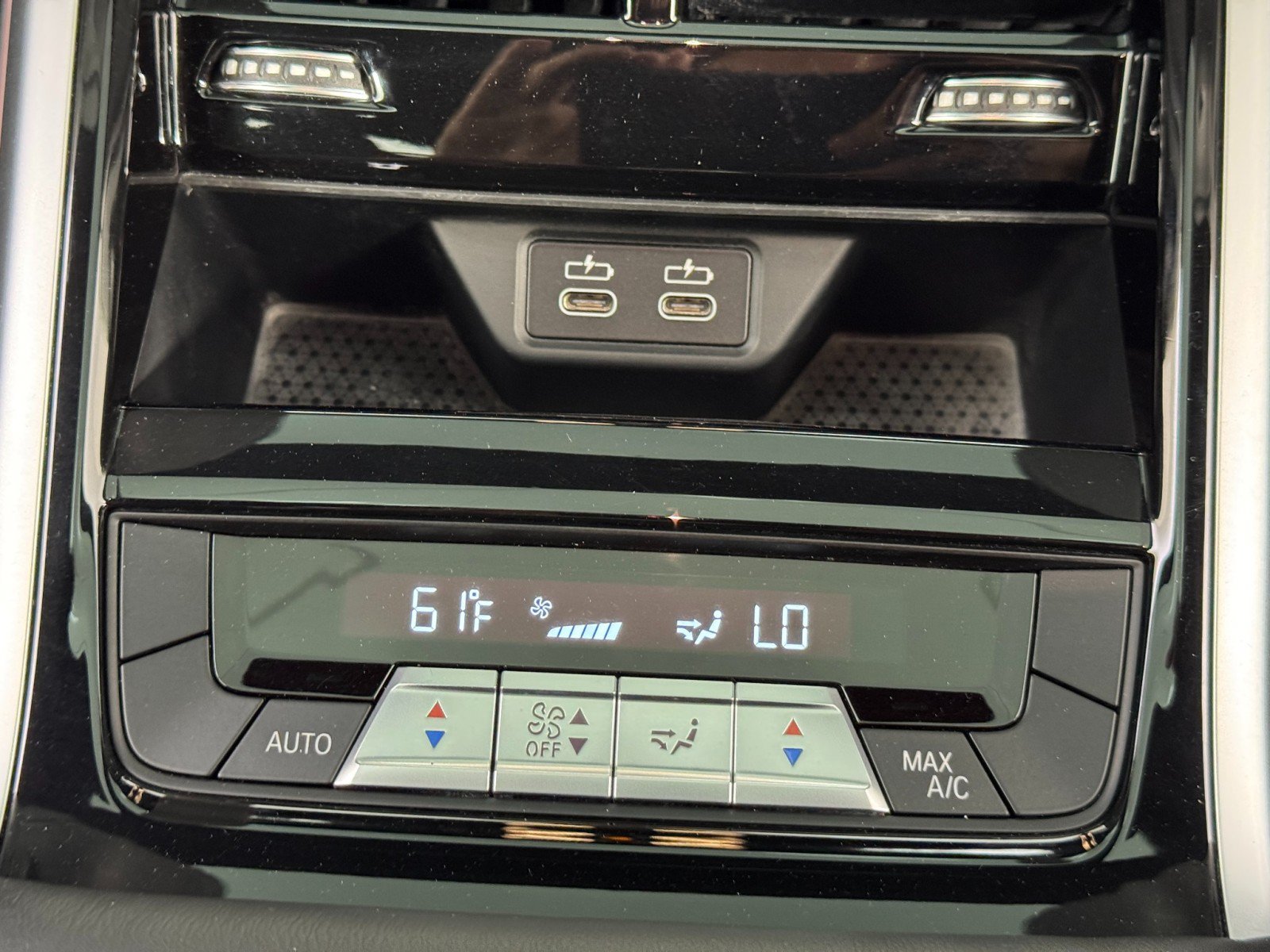 Used 2025 BMW 840i w/ M Sport Professional Package RWD image 37