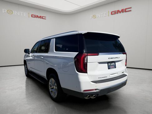 Used 2025 GMC Yukon XL Denali AWD/4WD image 5