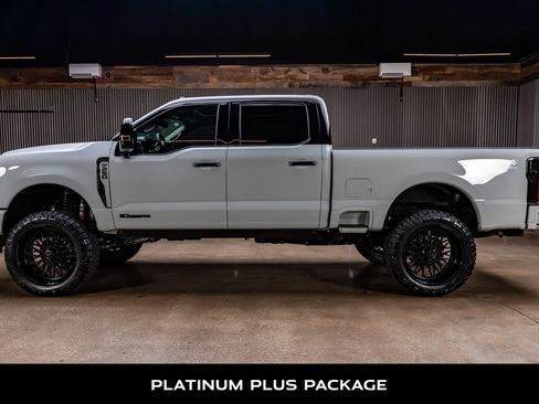 Used 2026 Ford F250 Platinum w/ Platinum Plus Package AWD/4WD image 6