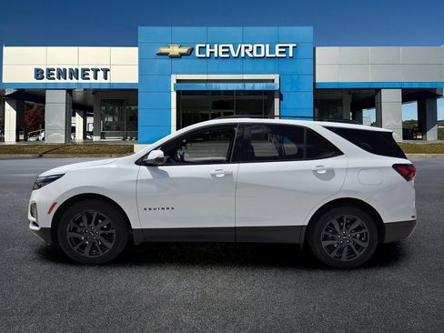 Used 2024 Chevrolet Equinox RS FWD image 3