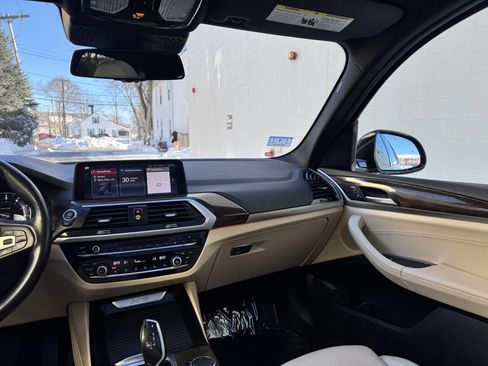 Used 2019 BMW X3 xDrive30i w/ Premium Package image 32