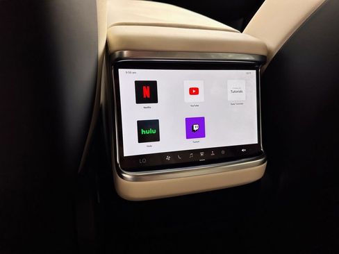 Used 2023 Tesla Model X AWD/4WD image 20