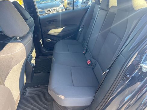Used 2025 Toyota Corolla LE image 29