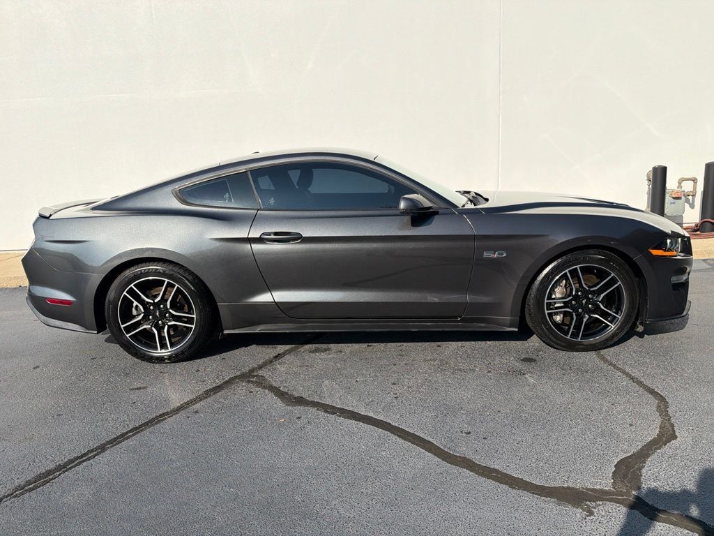 Used 2019 Ford Mustang GT Premium RWD image 9