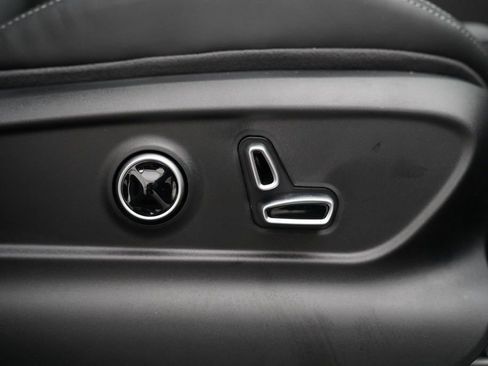 New 2025 Maserati Grecale Modena image 40