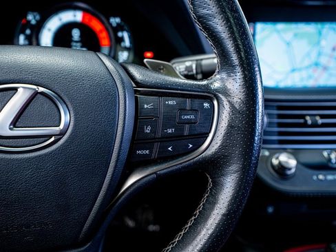 Used 2018 Lexus LS 500 F Sport w/ Accessory Package (Z2) image 43