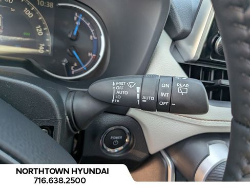 Used 2025 Toyota RAV4 XLE AWD/4WD image 25