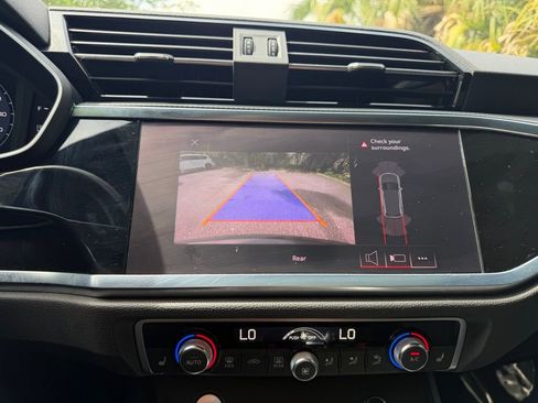 Used 2020 Audi Q3 2.0T Premium w/ Convenience Package image 36