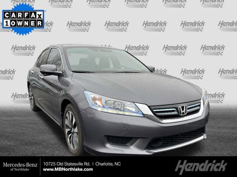 Used 2014 Honda Accord Touring image 1