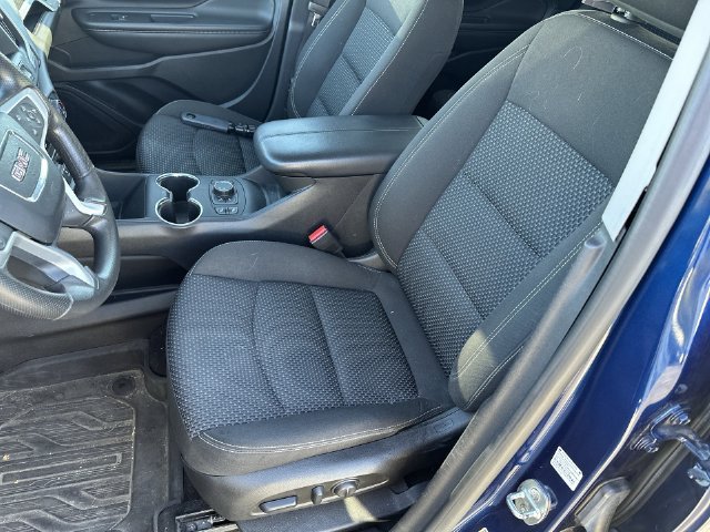 Used 2023 GMC Terrain SLE w/ Driver Convenience Package FWD image 22