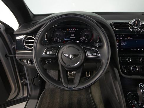 Used 2023 Bentley Bentayga Speed image 38