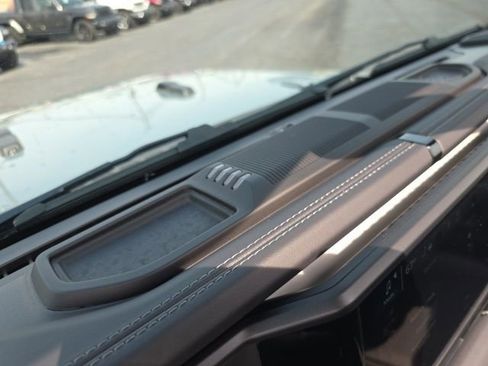 Used 2025 Jeep Wrangler Unlimited Sahara w/ Safety Group image 29