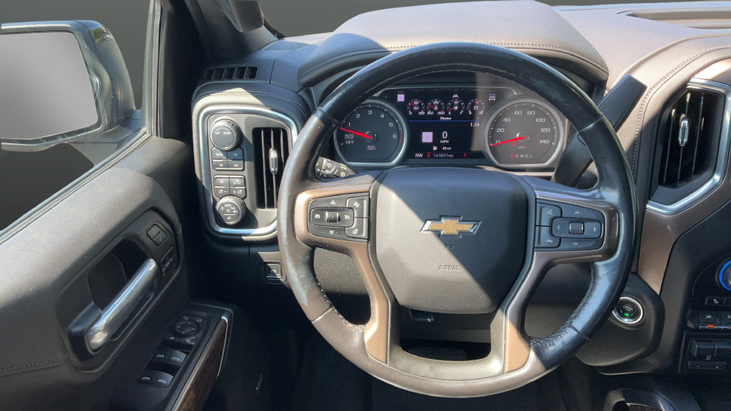 Used 2020 Chevrolet Silverado 1500 High Country w/ Technology Package AWD/4WD image 20