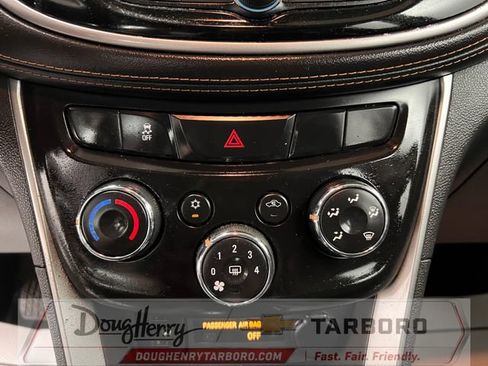 Used 2020 Chevrolet Trax LS FWD image 43