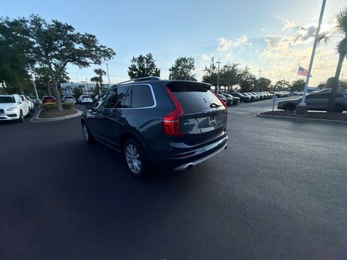 Used 2018 Volvo XC90 T5 Momentum w/ Convenience Package FWD image 12