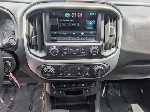 Used 2015 Chevrolet Colorado LT w/ Luxury Package AWD/4WD image 16