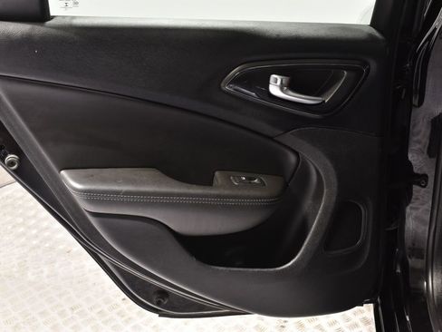 Used 2015 Chrysler 200 S w/ Comfort Group image 25