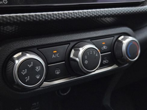 Certified 2024 Nissan Kicks SV FWD image 20
