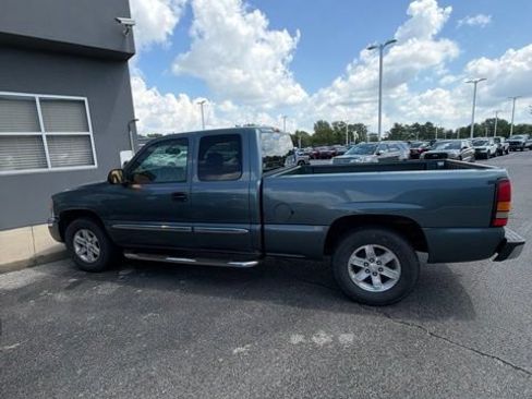 Used 2006 GMC Sierra 1500 SLE w/ Sierra Special Edition RWD image 4