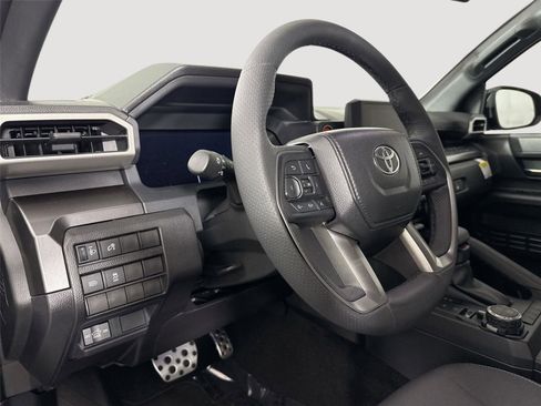 Certified 2025 Toyota Tacoma TRD Sport image 4