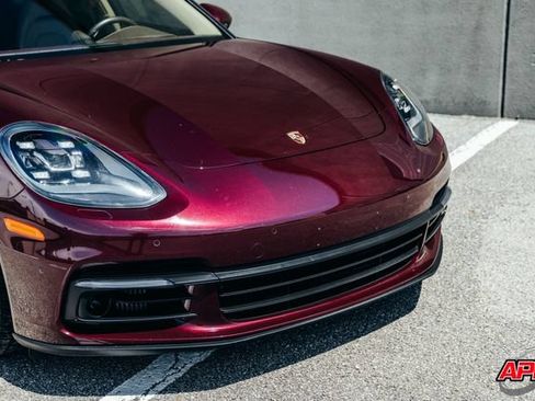 Used 2018 Porsche Panamera 4S AWD/4WD image 25