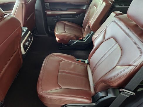 Certified 2022 Ford Expedition Limited image 14