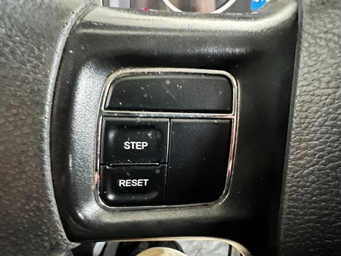 Used 2012 RAM 1500 Express w/ ST Popular Equipment Group image 18