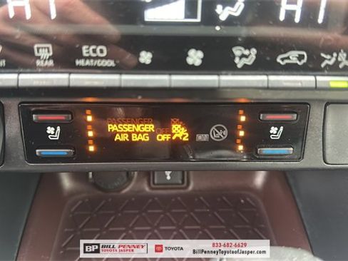 Used 2020 Toyota RAV4 Limited image 21