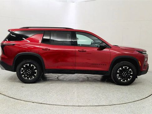 New 2026 Chevrolet Traverse Z71 w/ Driver Confidence Package image 8