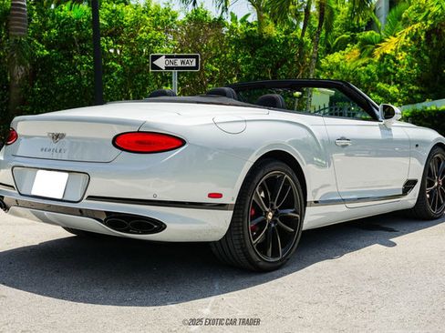 Used 2020 Bentley Continental GT V8 First Edition image 8