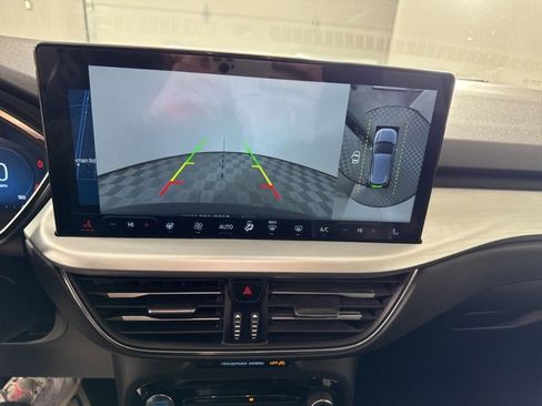 Used 2024 Ford Escape Platinum image 37