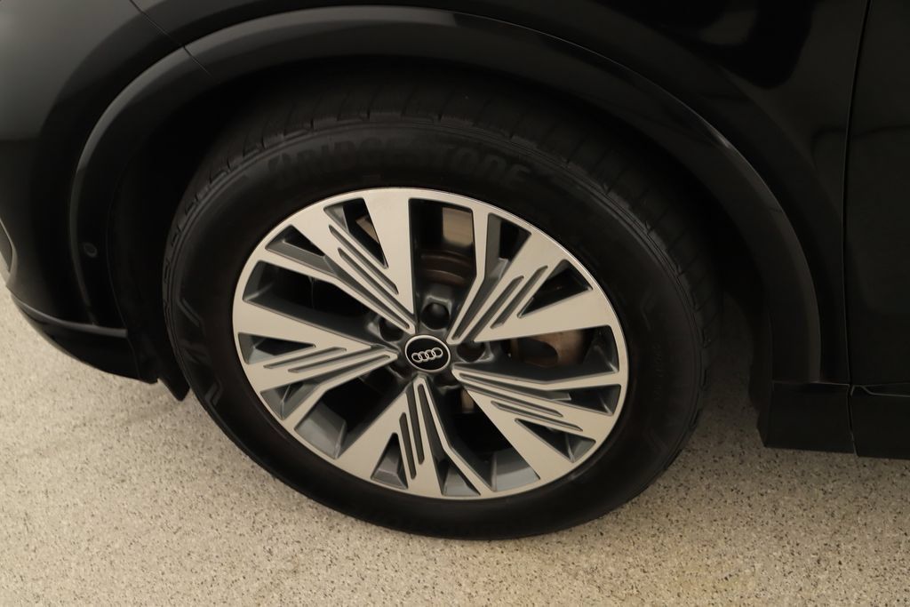 Certified 2023 Audi Q4 e-tron Premium Plus w/ Premium Plus RWD image 29