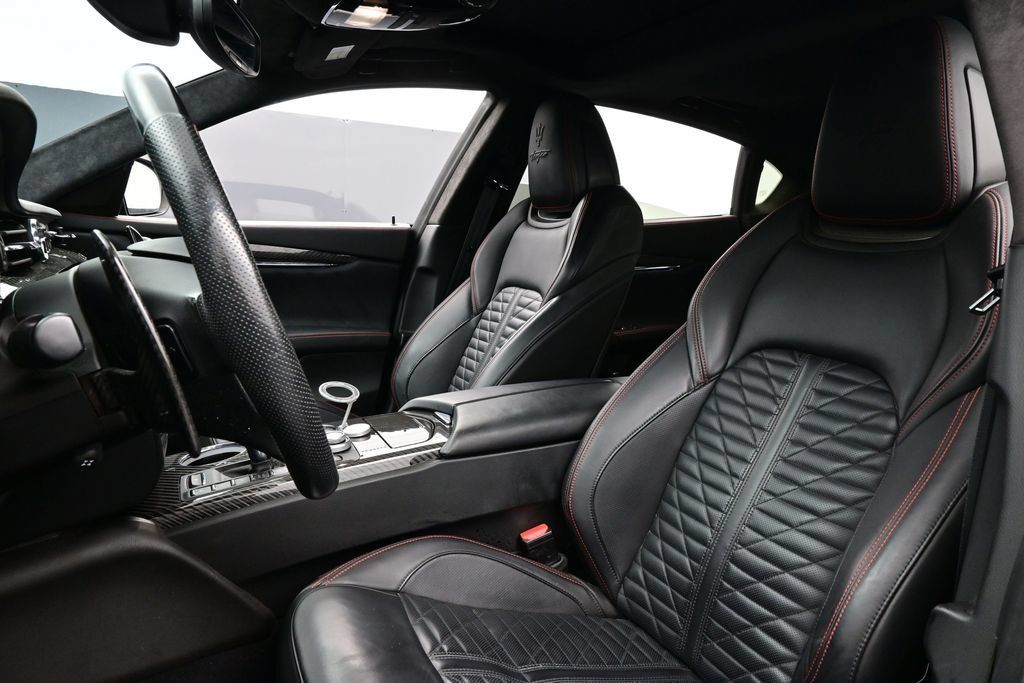 Used 2022 Maserati Quattroporte Trofeo RWD image 5