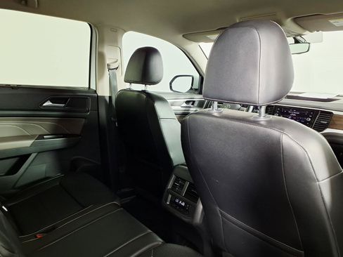 Used 2022 Volkswagen Atlas SE FWD image 11