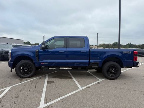 New 2026 Ford F250 Lariat w/ Black Appearance Package AWD/4WD image 7