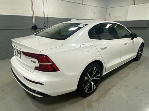 Used 2025 Volvo S60 B5 Core FWD image 3