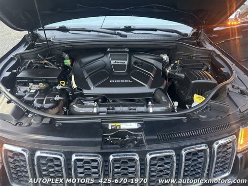 Used 2018 Jeep Grand Cherokee Limited image 38
