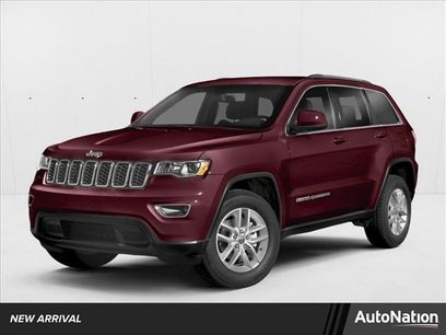 Used 2019 Jeep Grand Cherokee Laredo w/ 18" Wheel & 8.4" Radio Group