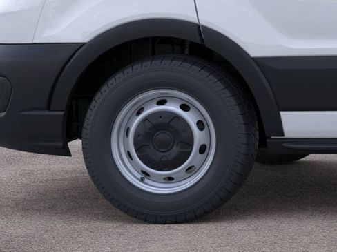 New 2025 Ford Transit 250 Low Roof RWD image 19